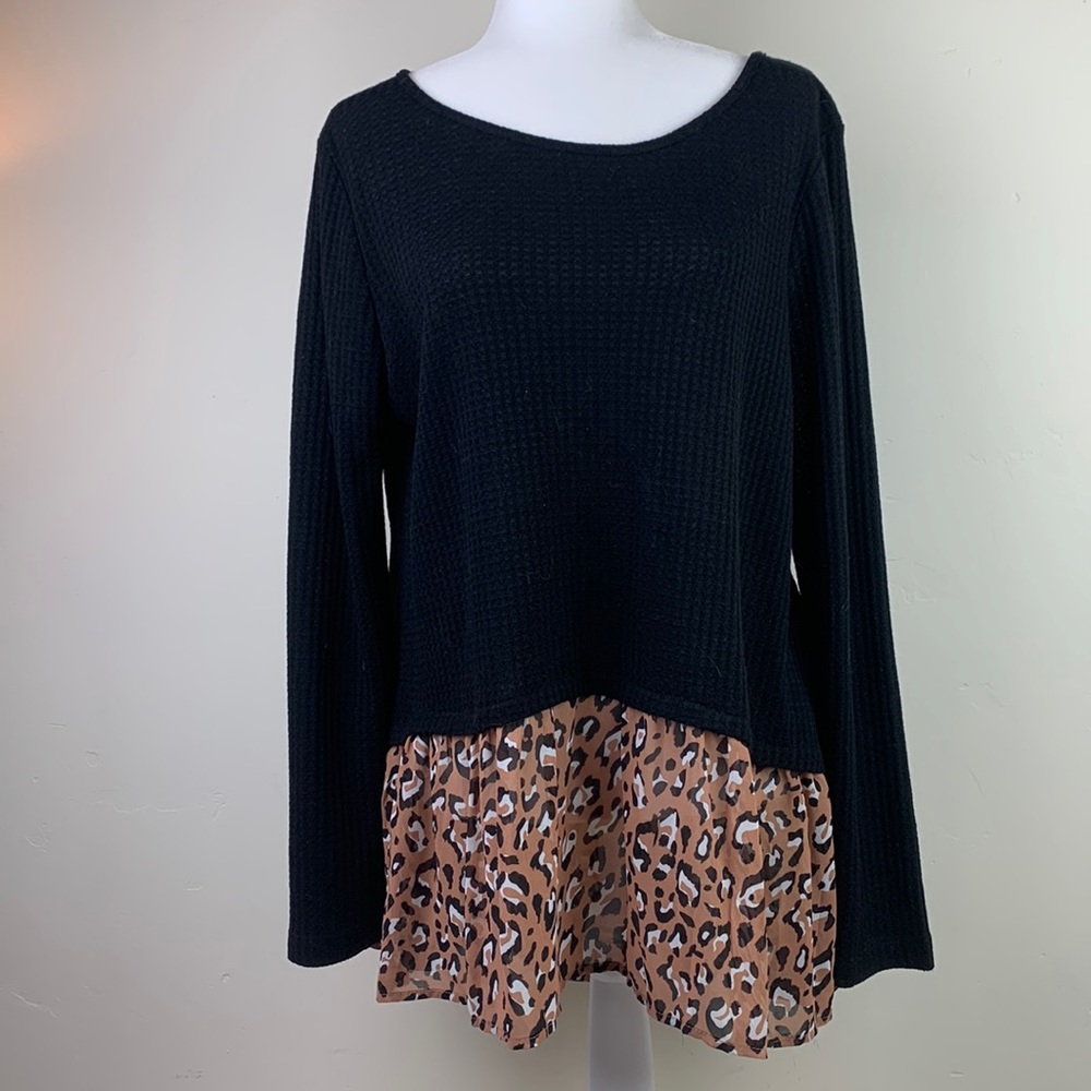 Umgee black waffle knit top with leopard print insert